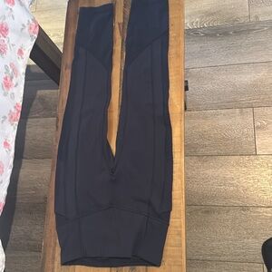 Lululemon leggings size 2